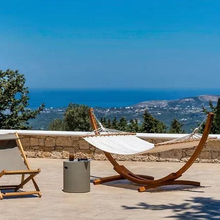 Sunshine Villa *